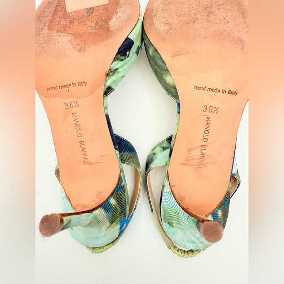 Manolo Blahnik Green Blue Floral Cloth Carolyne 70mm slingback pumps EU 38.5 - Picture 8 of 8